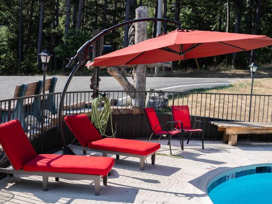 Stonegate Lodge King Bed, Wifi, 50In Roku Tv, Salt Water Pool Room #108 Юрика Спрингс Экстерьер фото